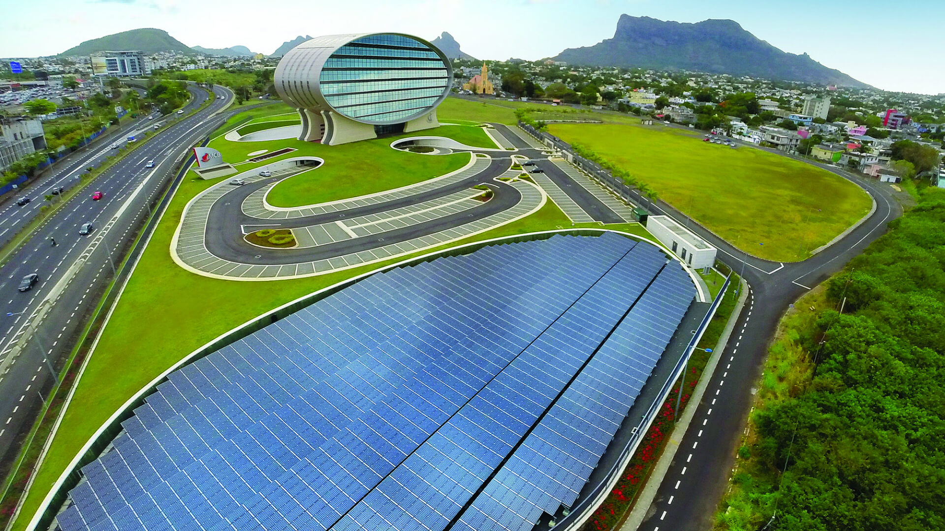 MCB Group posts profits of Rs 6,7 billion